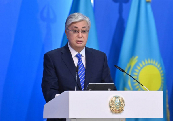 Президент заявил о необходимости перехода на новую экономическую модель