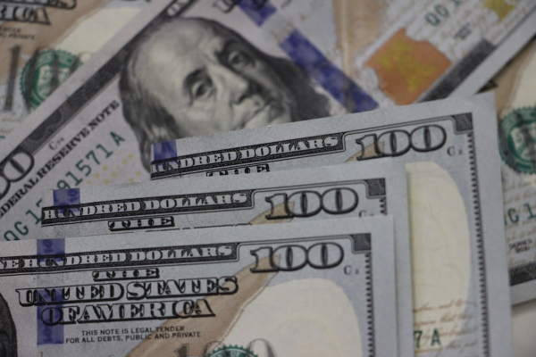 Мошенники требовали 10 тысяч долларов за &laquo;содействие&raquo; в изменении меры пресечения