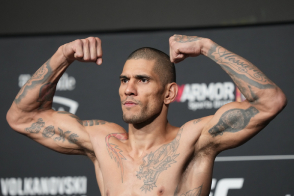 Перейра вызвал на третий бой в UFC Адесанью