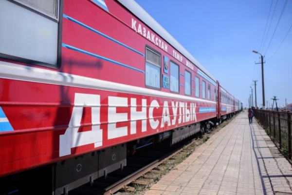 Медпоезд отправился в отдаленные районы Казахстана