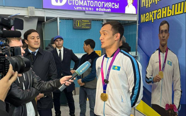 Актюбинцы встретили земляка - чемпиона Азии по каратэ