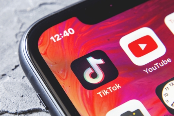 1,5 года лишения свободы получили двое алматинцев за TikTok-казино