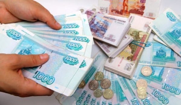 Продавать российские рубли стали меньше жители Казахстана