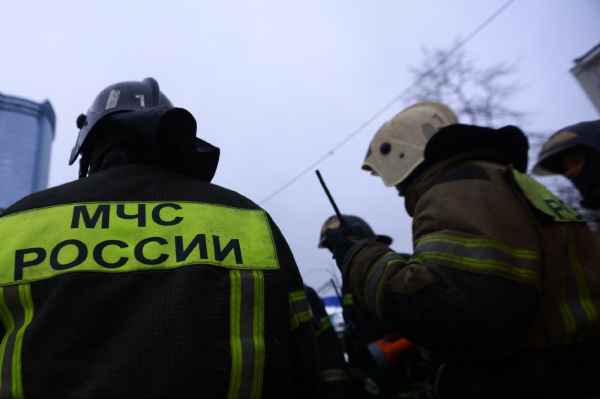 В Таганроге из-за обломков дрона загорелся магазин