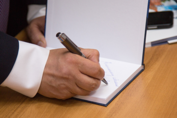 &laquo;Бабушкина схема&raquo; стала словом года по версии сайта &laquo;Грамота.ру&raquo;