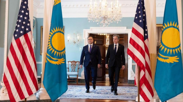 Глава казахстанского МИДа встретился с Блинкеном в США