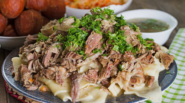 Бешбармак отменяется? Как не отпугнуть удачу из-за новогоднего меню