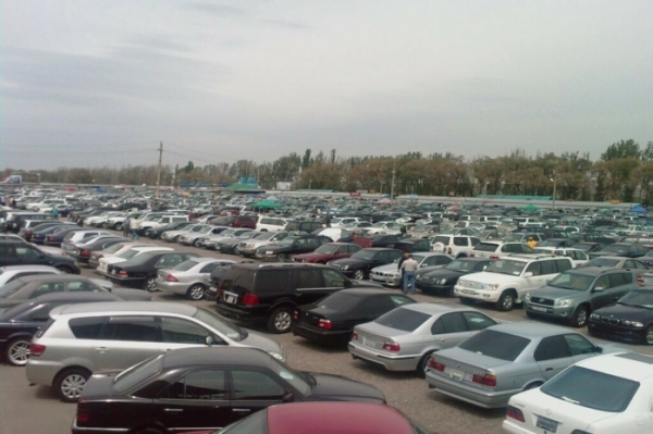 Болат Назарбаева может лишиться авторынка «Барыс» ─ СМИ