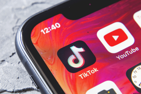 За просмотр видео в TikTok маркетинговая компания готова платить почти 100 долларов в час