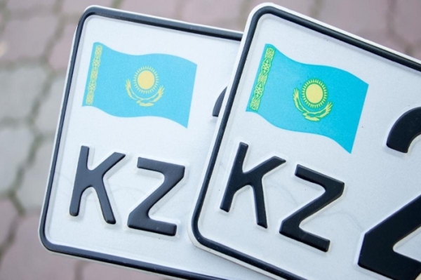 СпецЦОНы приостановили регистрацию иностранных автомобилей в РК